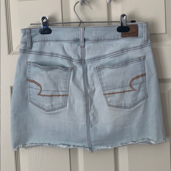 American Eagle Light Wash Denim Skirt Sz 10 - Picture 3 of 5